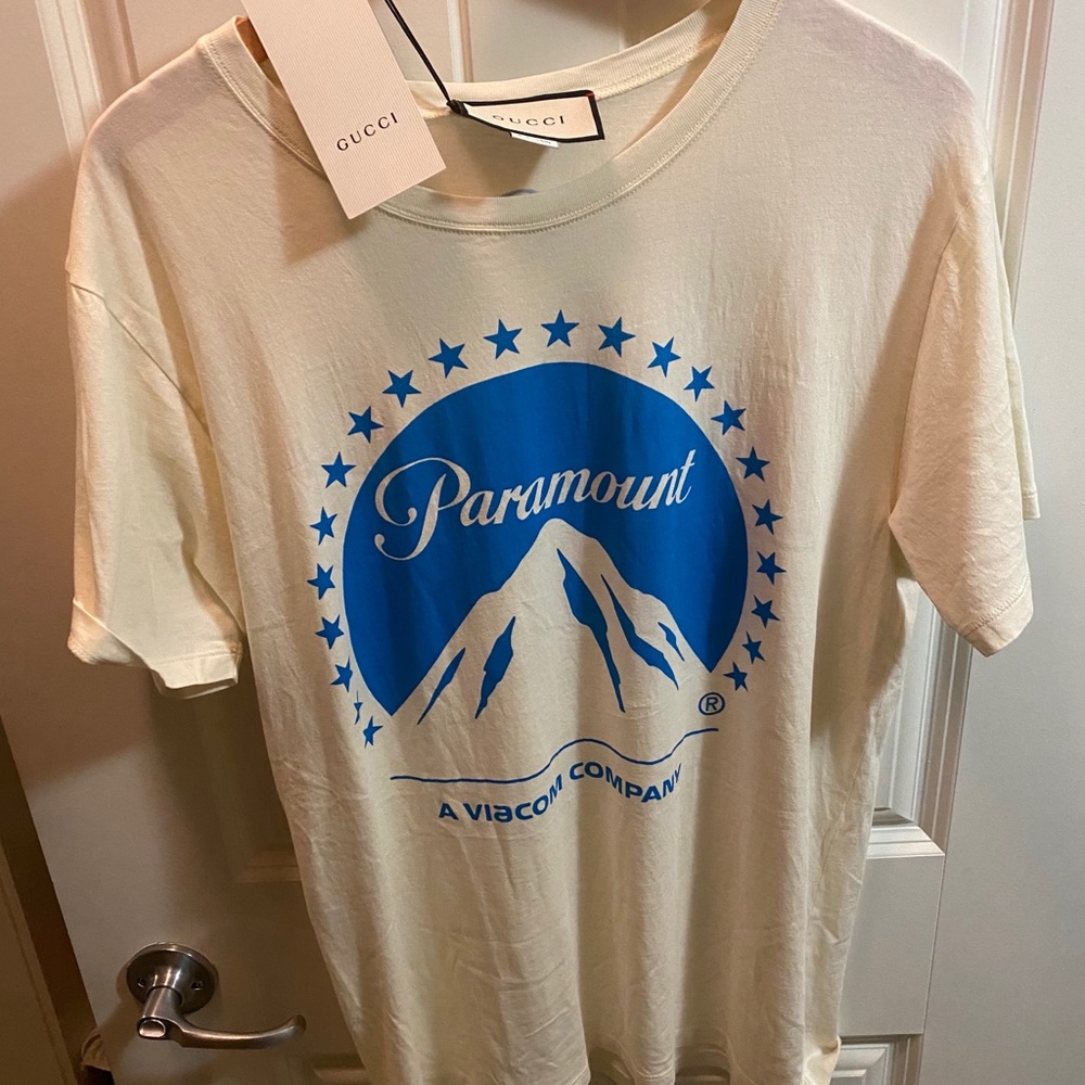 New with tags super rare Gucci paramount T-shirt - Picture 1 of 7